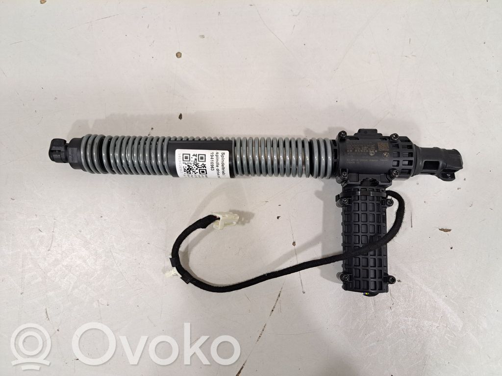BMW 7 G70 Tailgate/trunk strut/damper 