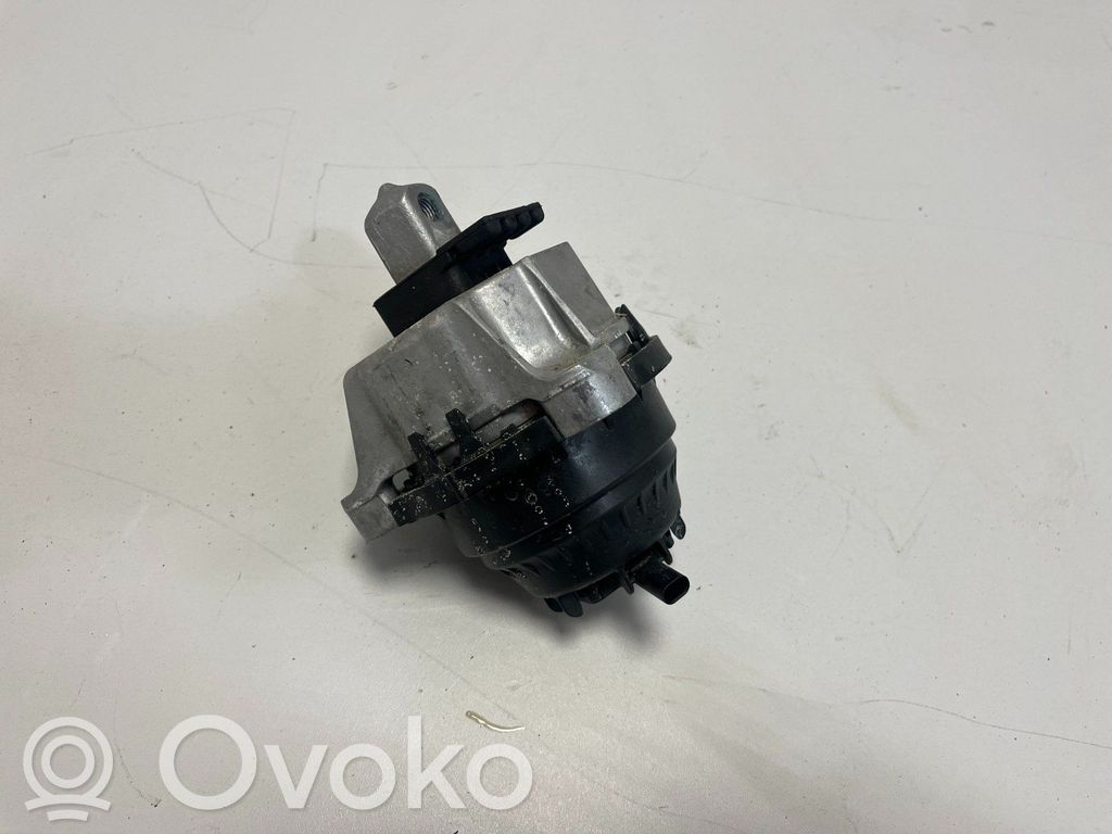 BMW X5 G05 Engine mount bracket 