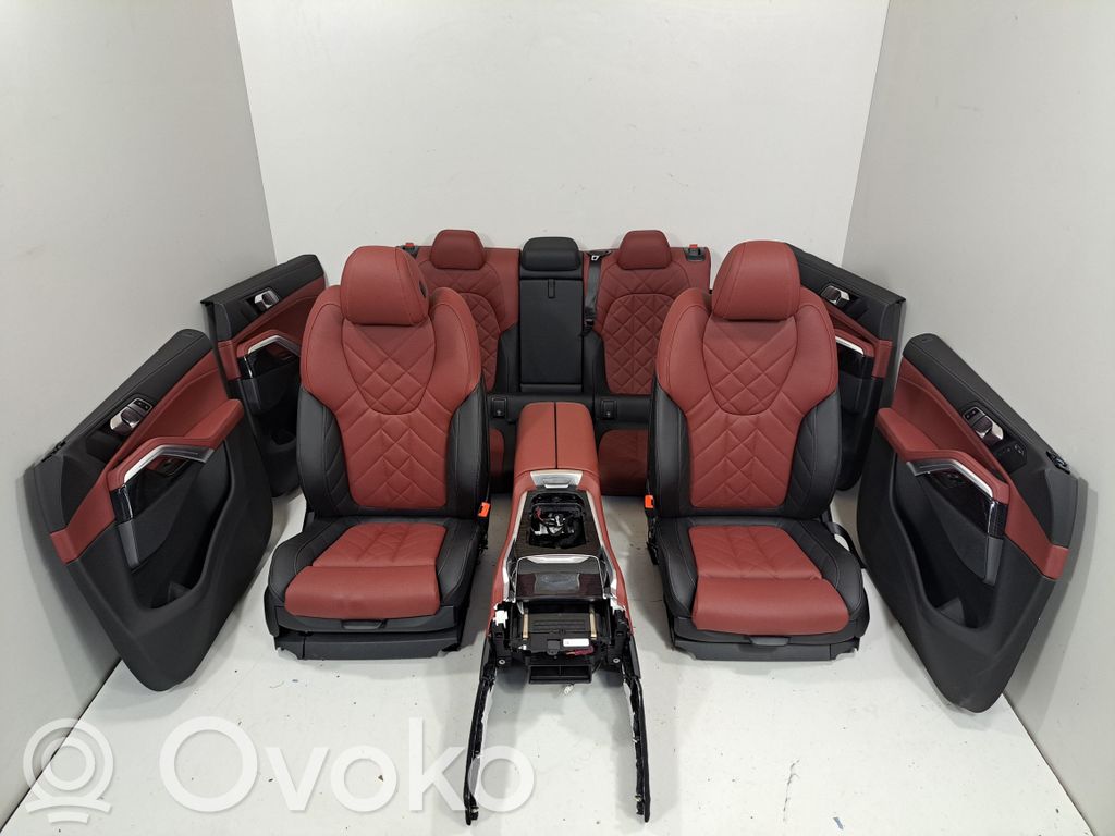 BMW X6 G06 Tapicerka / Komplet 