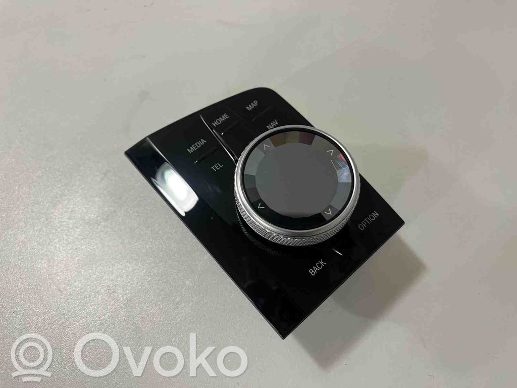 Head unit multimedia control   5B6D4E6,5B6B587,5A371C6
