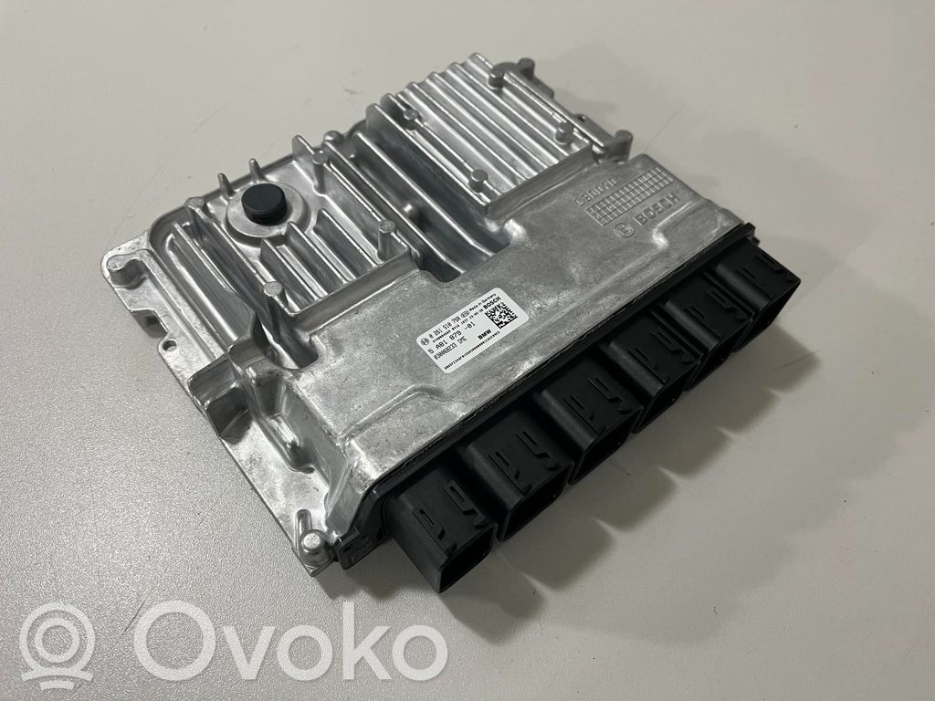 Engine control unit/module   5A81879,5B794B2,5A58879,5A6BF48,5A9CCA4