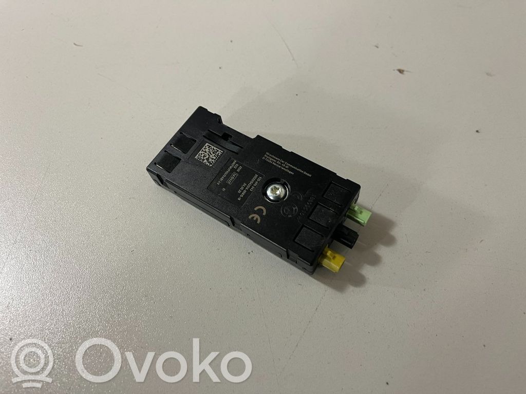 BMW 4 G22 G23 G24 G26 Antenos stiprintuvas 