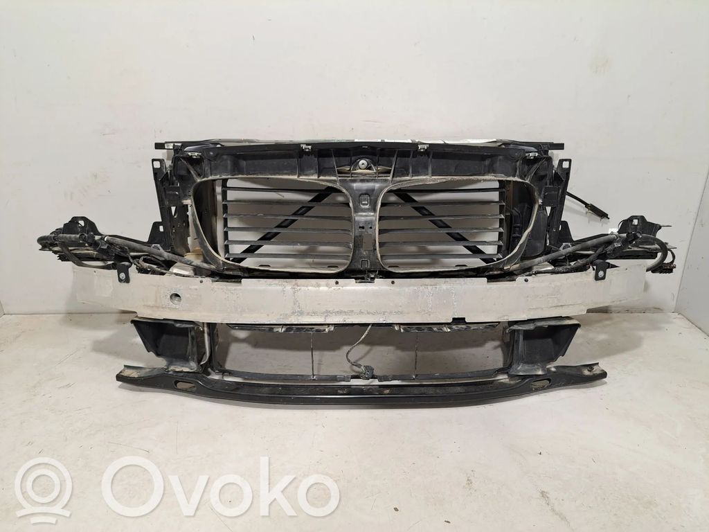 BMW 5 GT F07 Панель радиаторов 