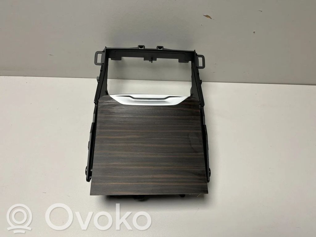 BMW X5 G05 Kita centrinė konsolės (tunelio) detalė 