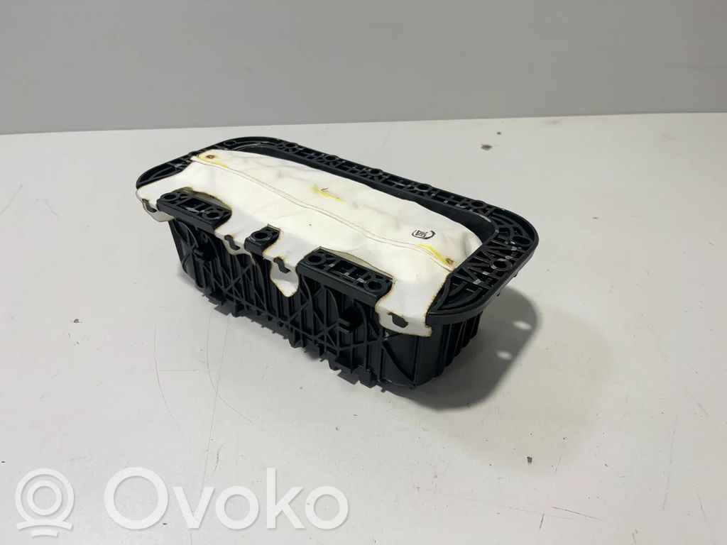 BMW X6 G06 Keleivio oro pagalvė 