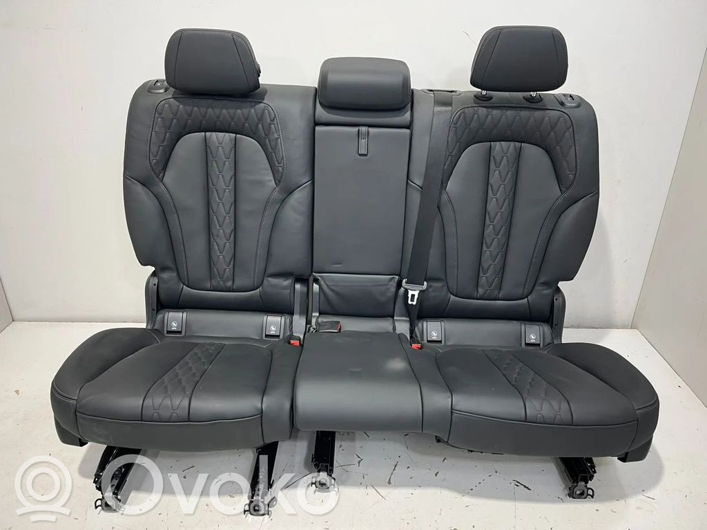 Fotel tylny   7437539,7437540,5A1A105,5A1A112,5A78E77,5A78F10,7443505,7443506,8493774,9495824,9495825,9495827,9495828