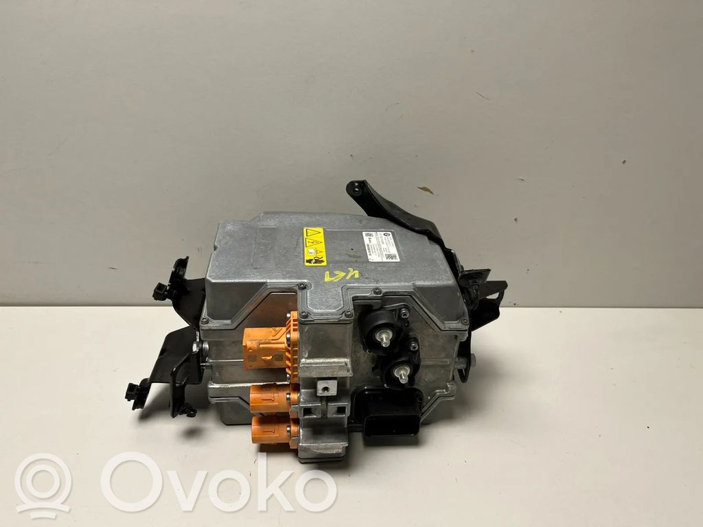 BMW 2 Active Tourer U06 Voltage converter inverter 