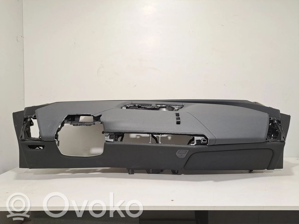 BMW iX Dashboard 