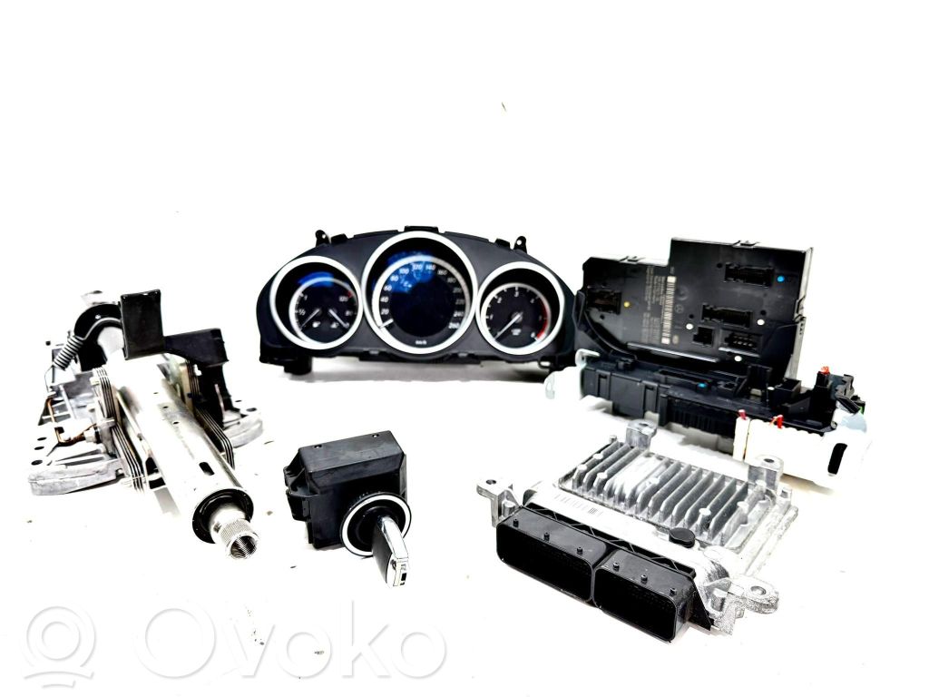 Mercedes-Benz E W212 Kit cu ECU motor și set închidere uși 