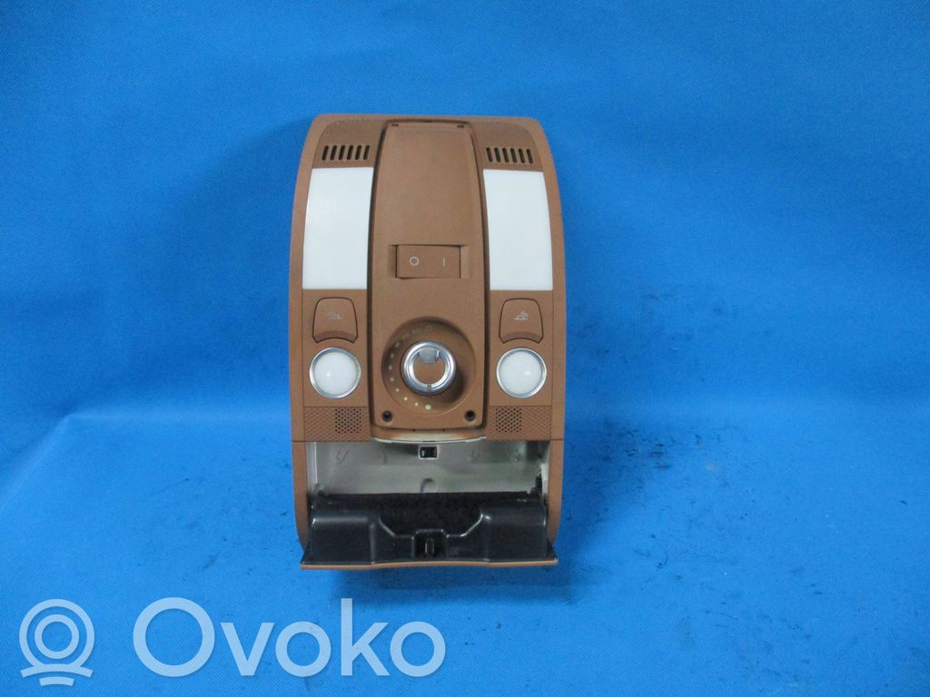 Audi A6 S6 C6 4F Front seat light 