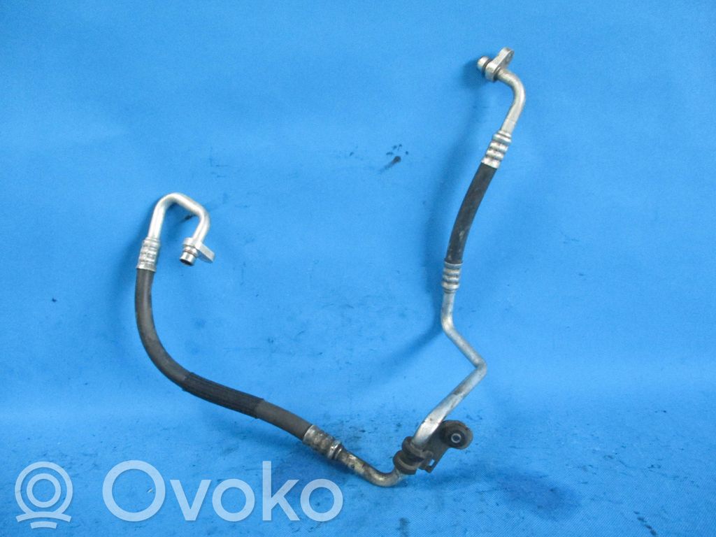 Audi A4 S4 B9 8W Wąż / Przewód klimatyzacji A/C 