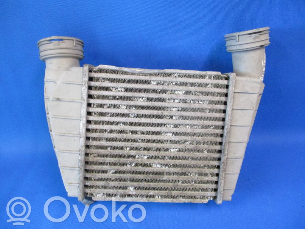 Volkswagen Phaeton Interkūlerio radiatorius 
