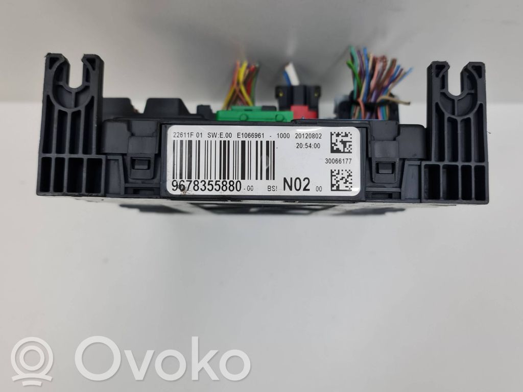 Peugeot 208 I Saugiklių blokas 