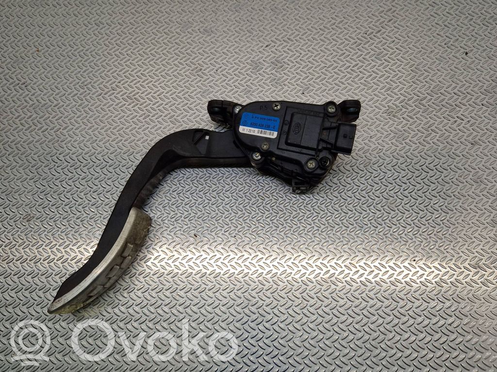 Renault Twingo II Accelerator throttle pedal 
