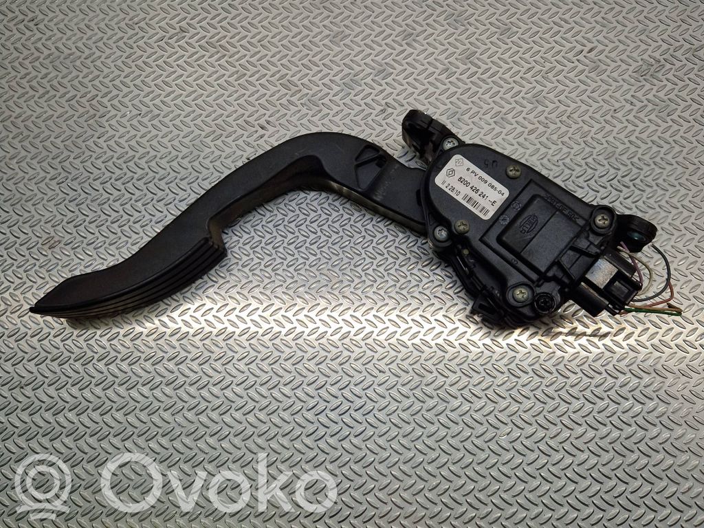 Renault Twingo II Accelerator throttle pedal 