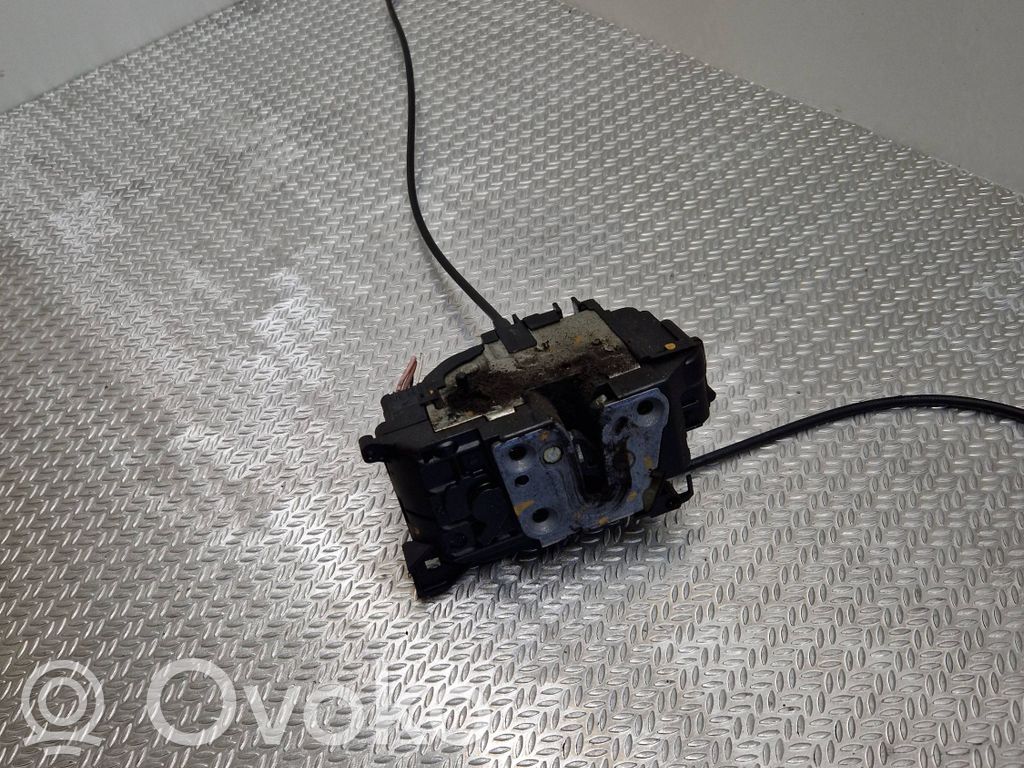 Renault Clio III Takaoven lukko 