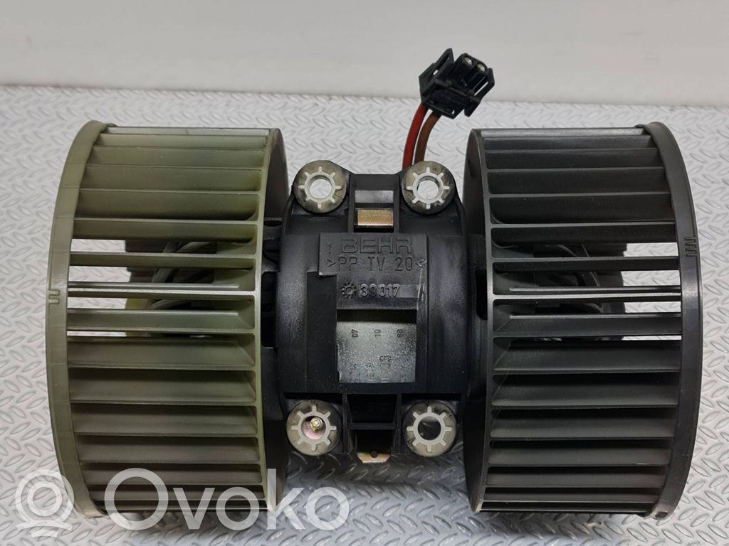 BMW 3 E46 Mazā radiatora ventilators 