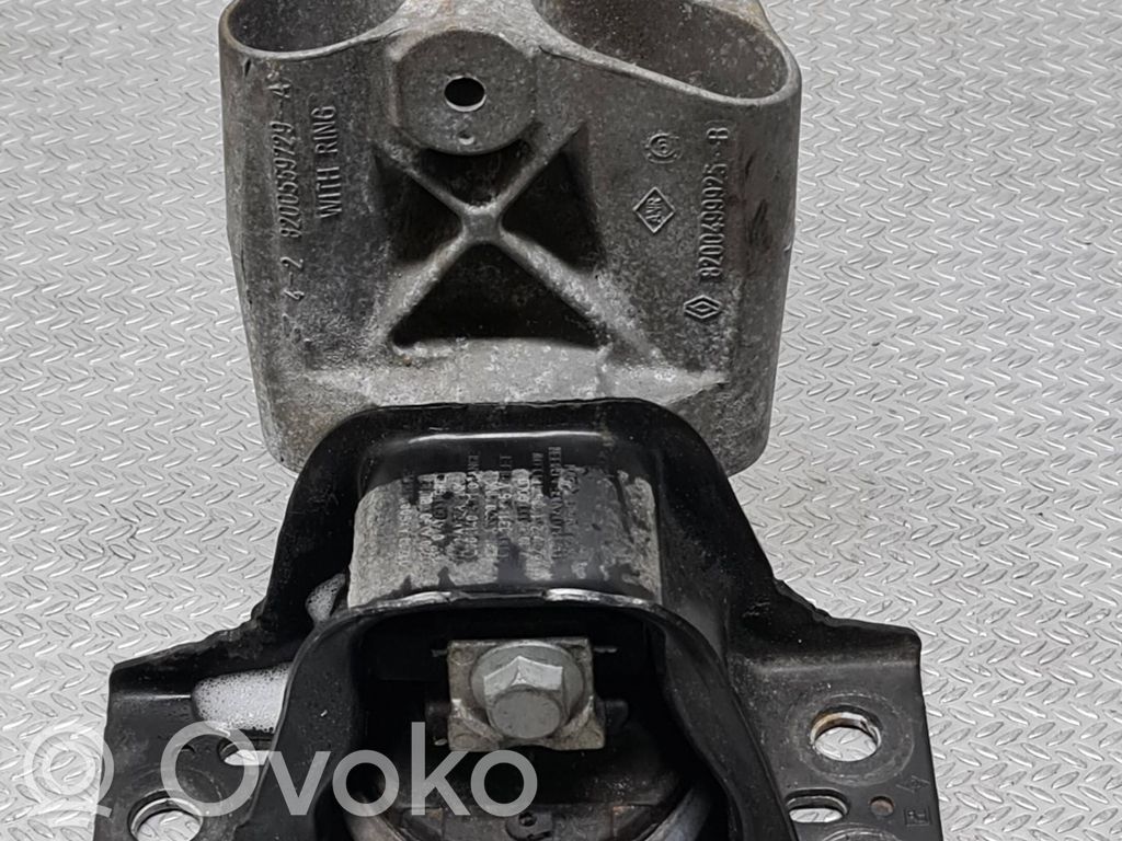 Renault Clio III Engine mount bracket 