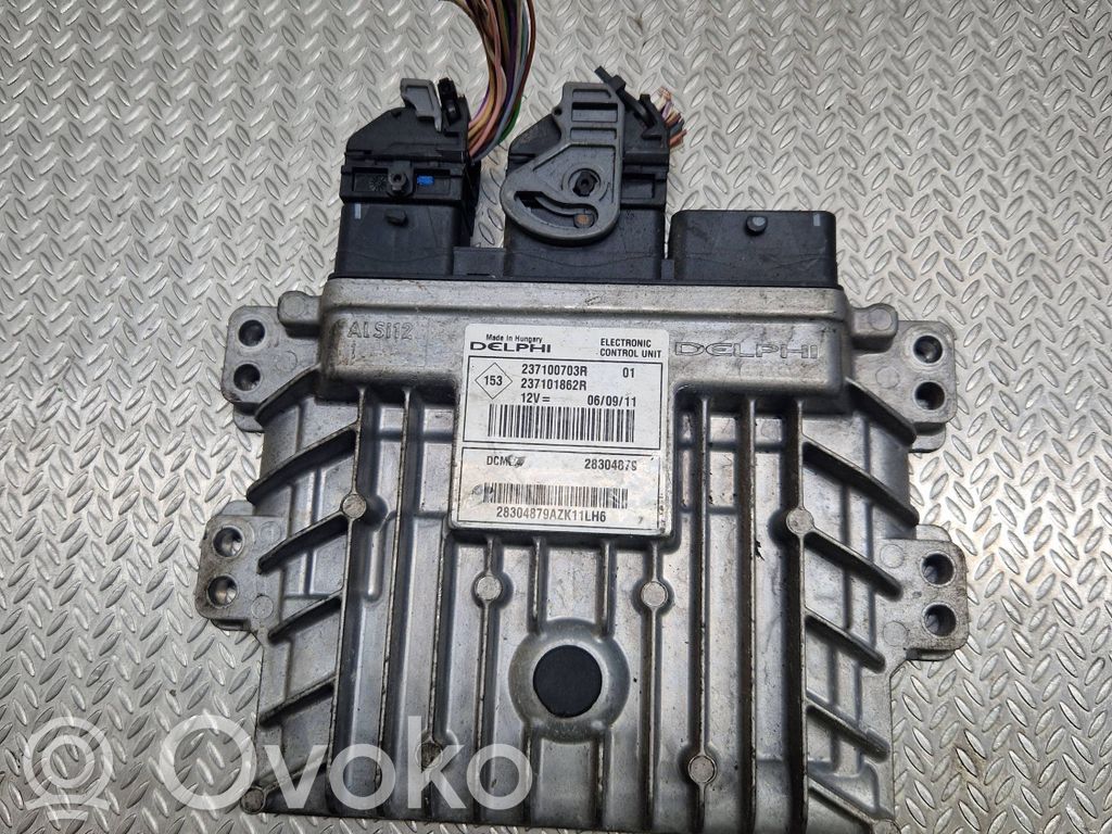 Dacia Sandero Engine control unit/module 