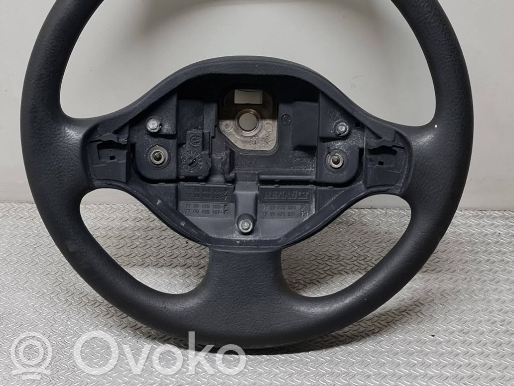 Renault Clio II Ohjauspyörä 