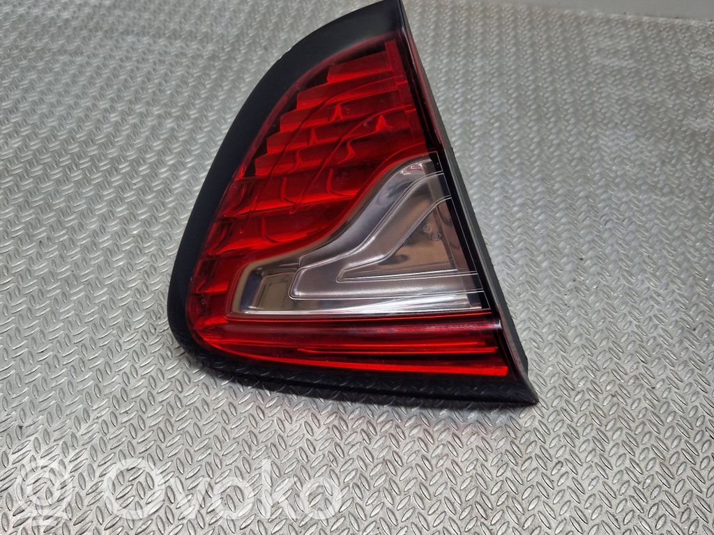 Renault Captur Takaluukun takavalot 