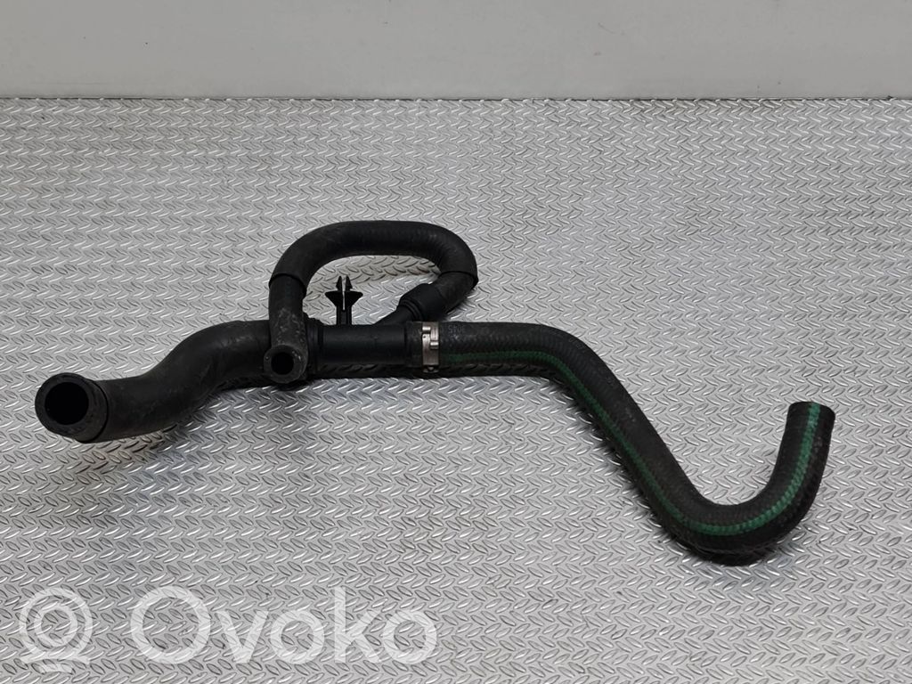 Engine coolant pipe/hose   14940