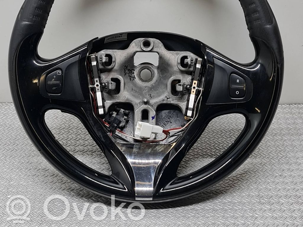 Renault Captur Ohjauspyörä 
