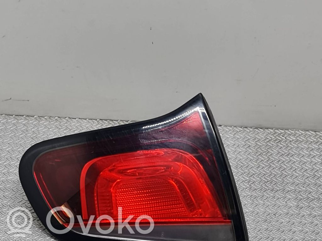 Citroen C3 Aizmugurējais lukturis pārsegā 