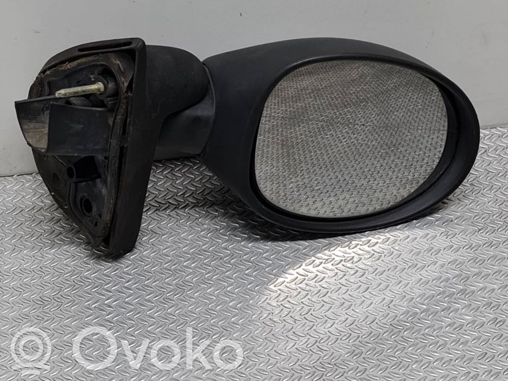 Renault Twingo I Front door electric wing mirror 