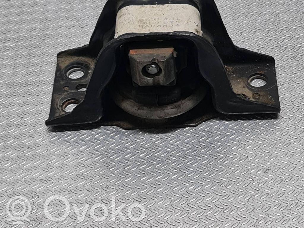 Renault Clio III Engine mount bracket 