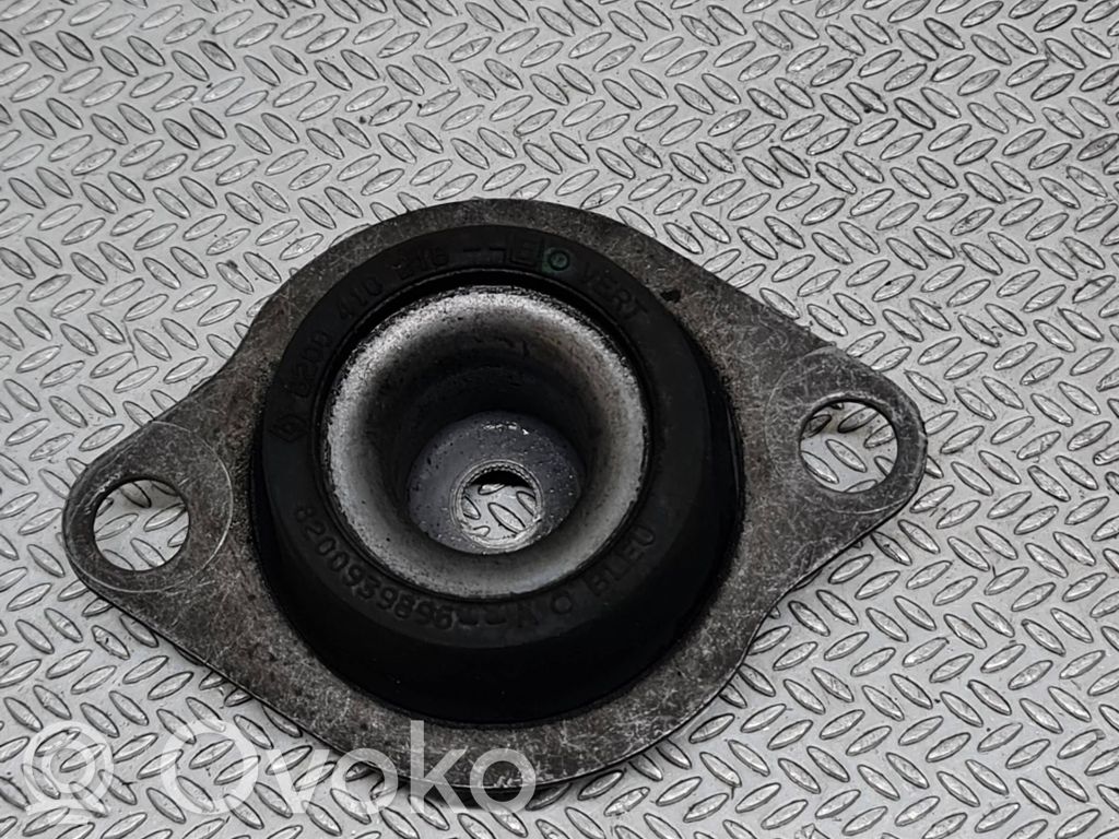 Renault Twingo II Engine mount bracket 
