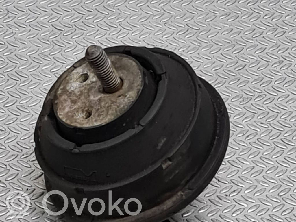 BMW 5 E39 Подушка двигателя 
