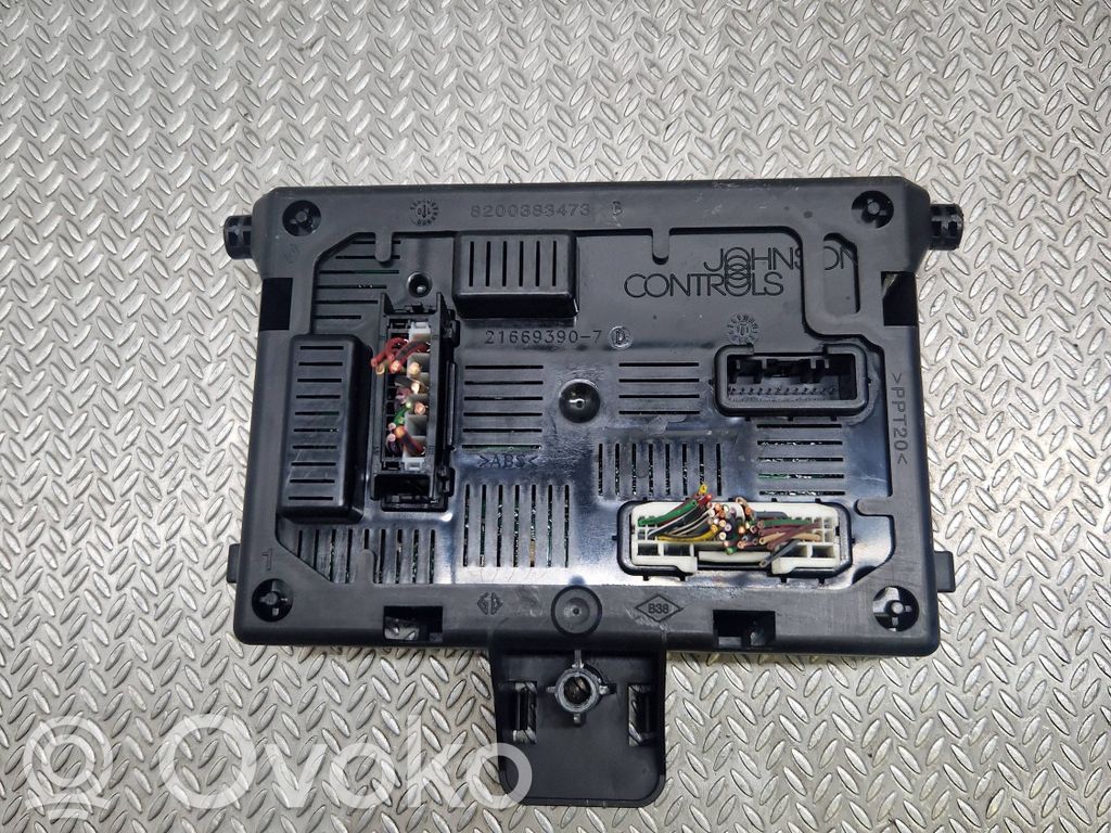 Renault Clio III Comfort/convenience module 