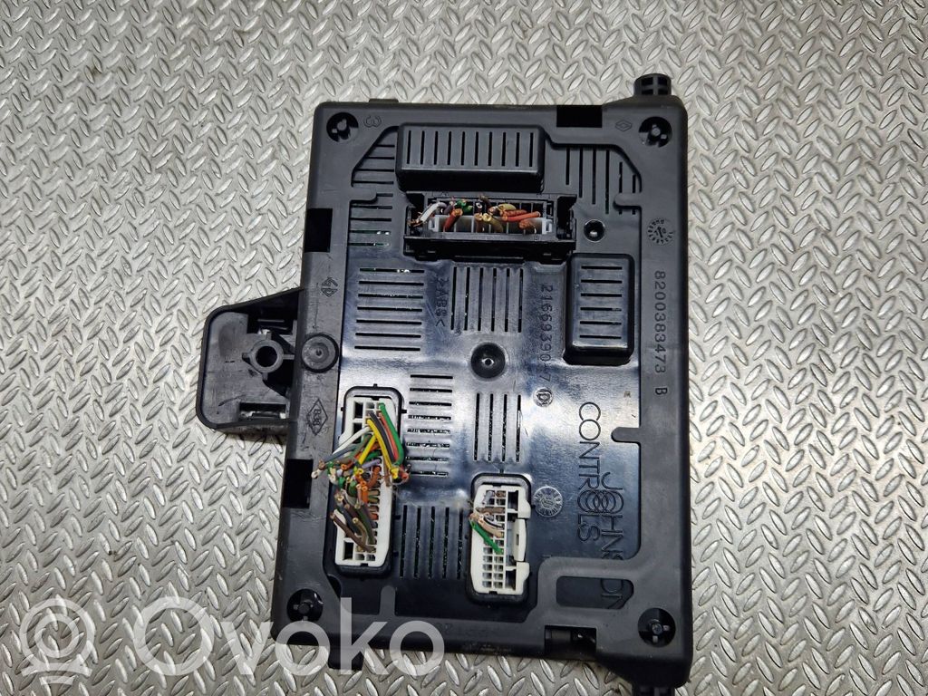 Renault Clio III Comfort/convenience module 