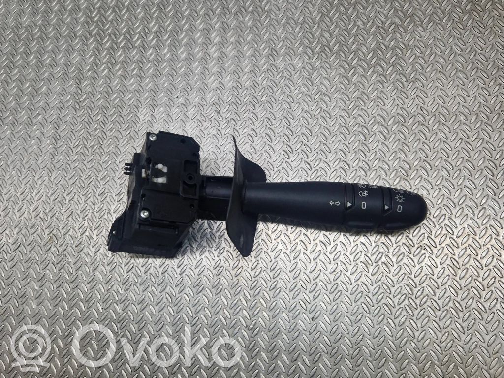 Renault Clio II Indicator stalk 