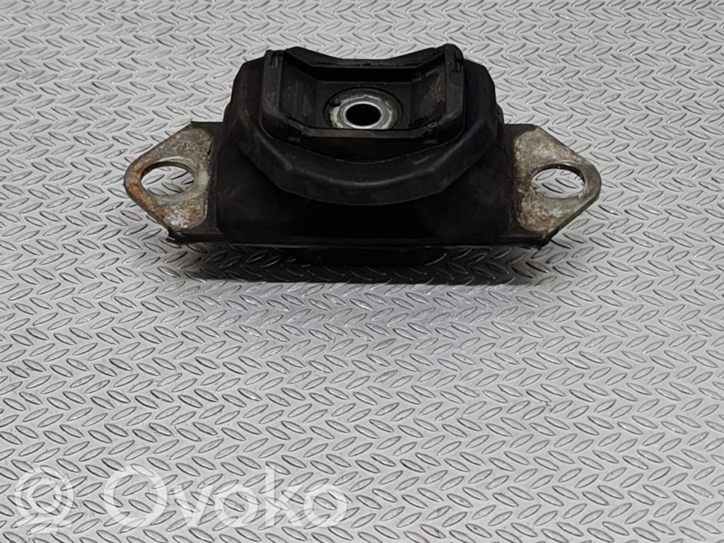 Nissan Qashqai Gearbox mount 