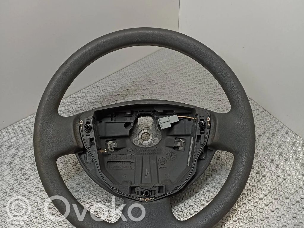 Renault Clio III Ohjauspyörä 
