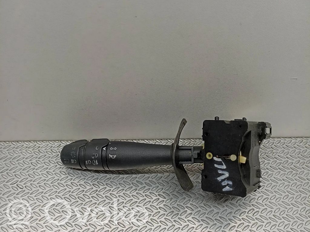 Dacia Logan I Indicator stalk 