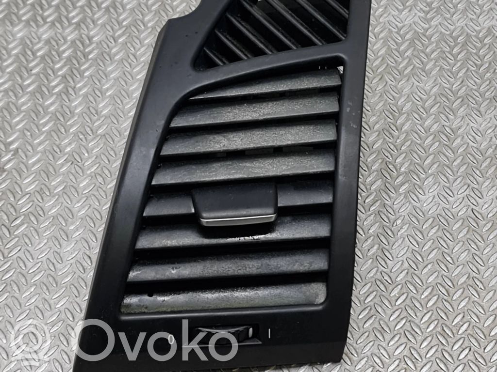 BMW 1 E81 E87 Sānu gaisa režģis 