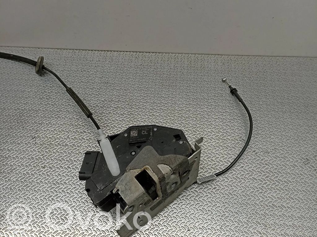 Ford Transit VII Priekšpusē slēdzene 