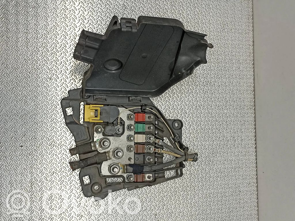 Citroen DS3 Fuse module 