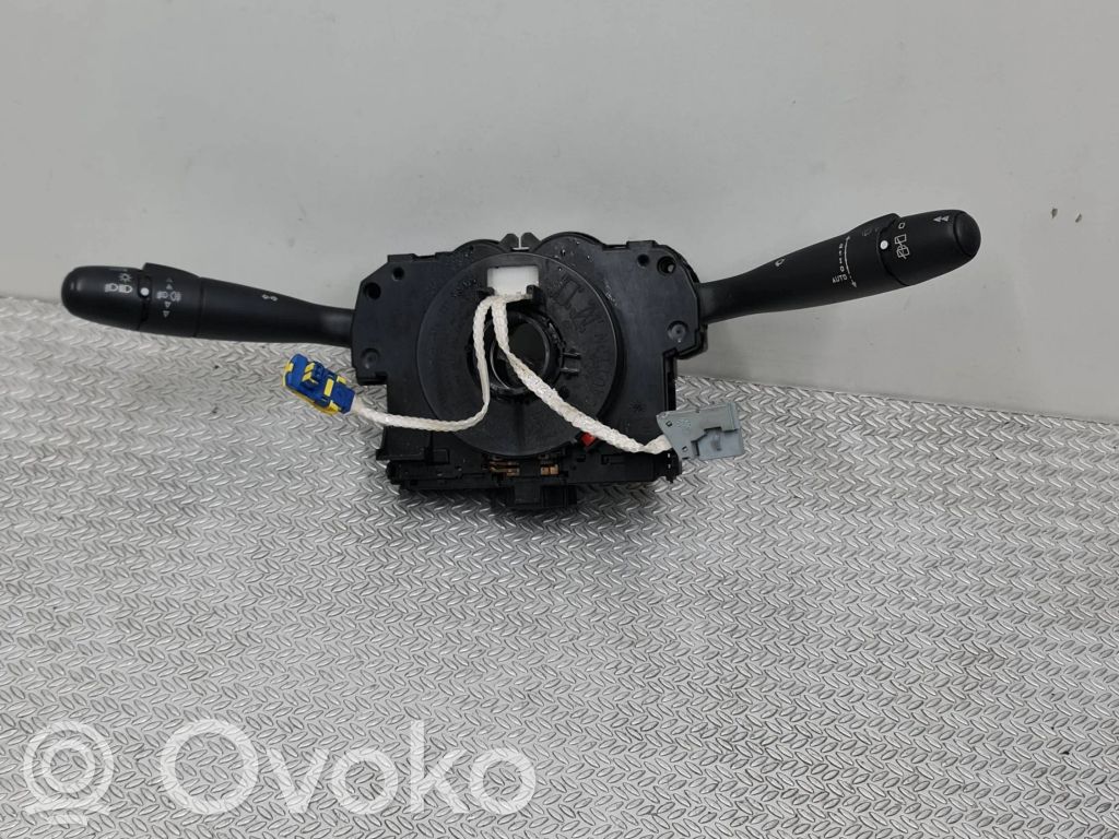 Peugeot 308 Wiper turn signal indicator stalk/switch 