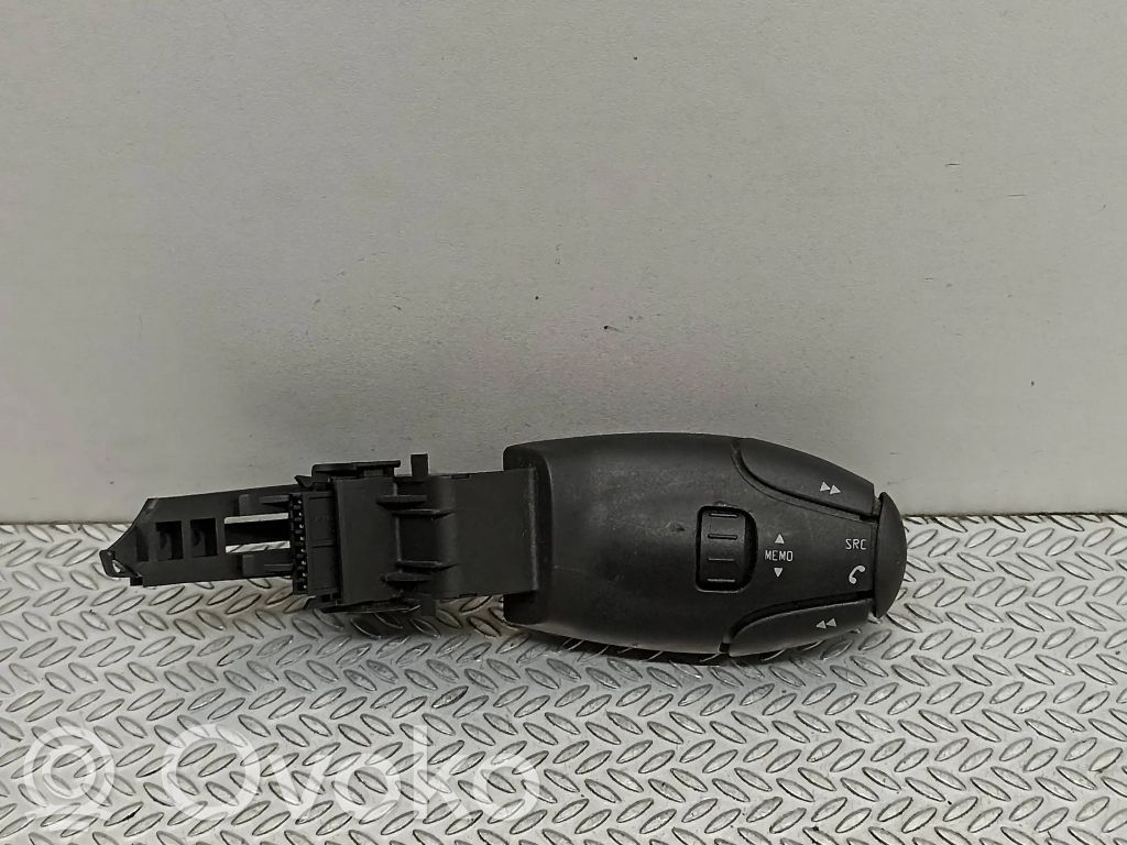 Peugeot 207 Multifunctional control switch/knob 
