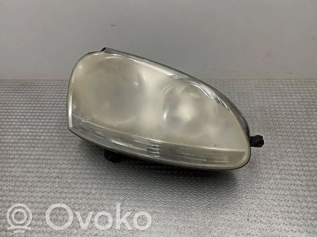 Volkswagen Golf V Lampa przednia 