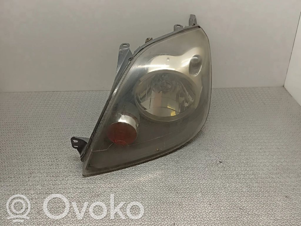 Ford Fiesta Etu-/Ajovalo 