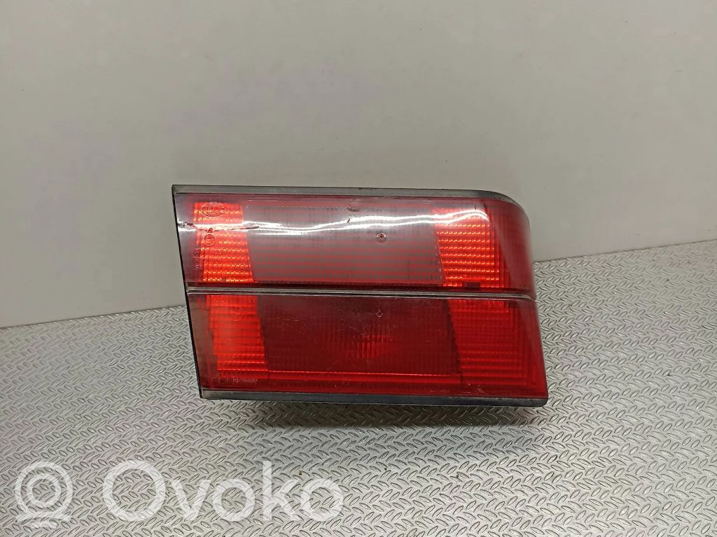 BMW 5 E34 Aizmugurējais lukturis pārsegā 