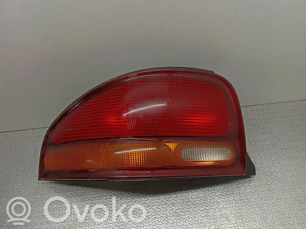 Chrysler Stratus Galinis žibintas kėbule 