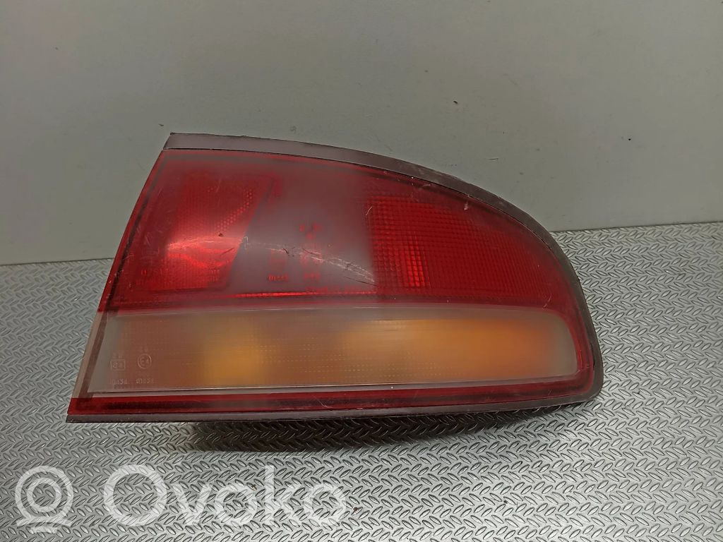 Mitsubishi Galant Lampă spate în caroserie 