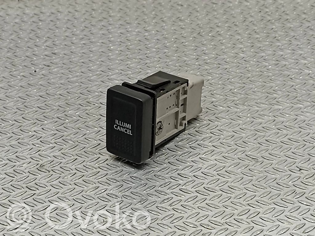 Suzuki Swift I Otros interruptores/perillas/selectores 