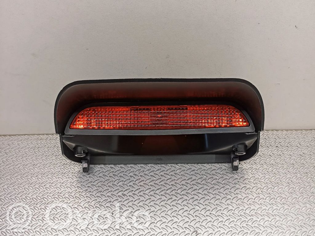 Dacia Sandero Third/center stoplight 